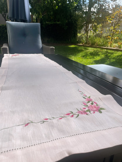 Embroidered Floral Border Linen Table Runner (Light Pink)