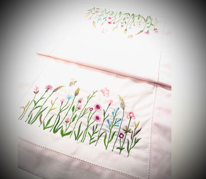 Embroidered Wildflower Linen Table Runner (Light Pink)